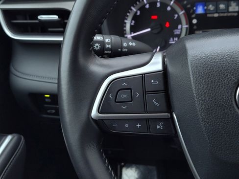 Certified 2024 Toyota Highlander LE image 23