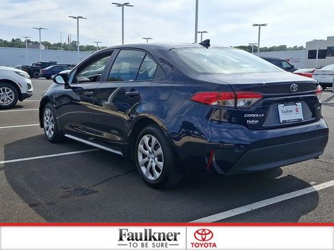 Certified 2025 Toyota Corolla LE FWD image 4