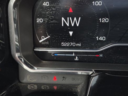 Certified 2022 GMC Sierra 1500 SLT w/ SLT Convenience Package image 24