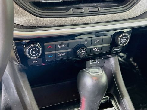 Used 2022 Jeep Compass Latitude AWD/4WD image 15