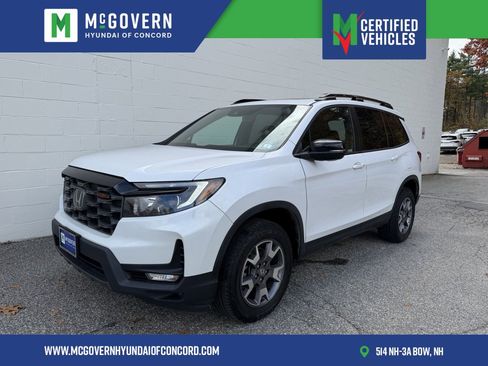 Used 2022 Honda Passport TrailSport image 1