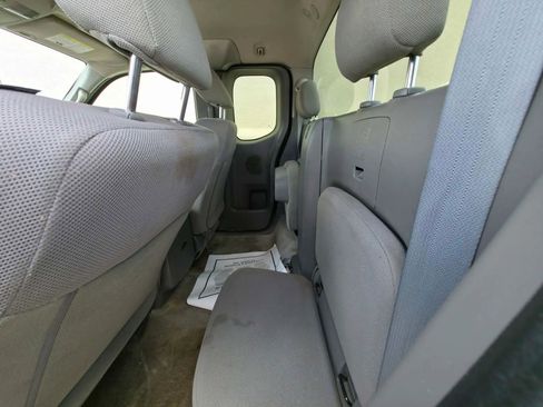 Used 2016 Nissan Frontier S image 12