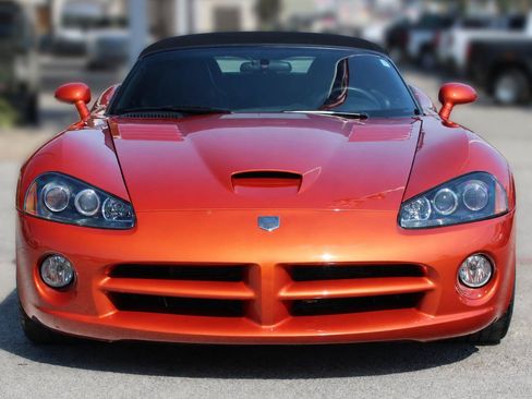 Used 2005 Dodge Viper SRT-10 w/ Copperhead Edition Group RWD image 6