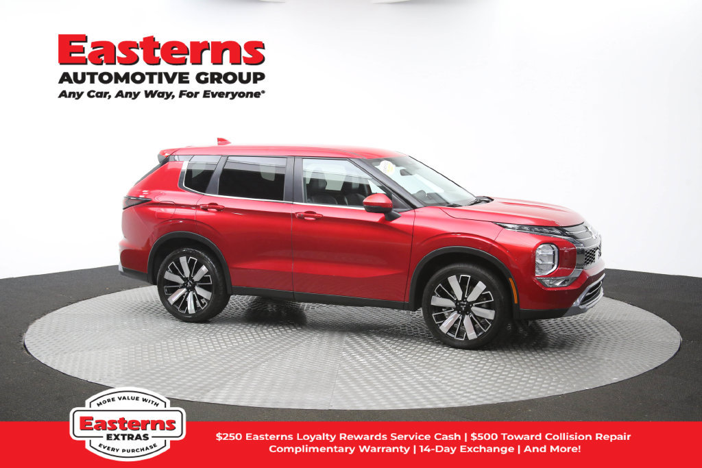 Used 2025 Mitsubishi Outlander SE AWD/4WD image 49