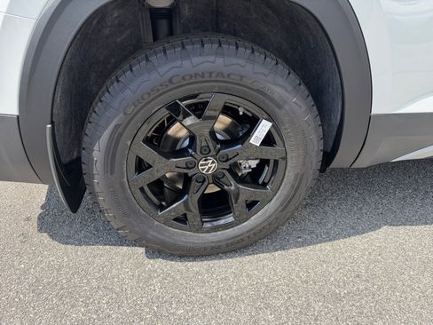 New 2026 Volkswagen Atlas Peak Edition AWD/4WD image 23