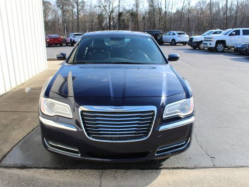 Used 2013 Chrysler 300 Base image 11