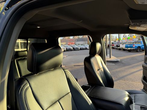 Used 2018 Ford F150 Lariat image 9