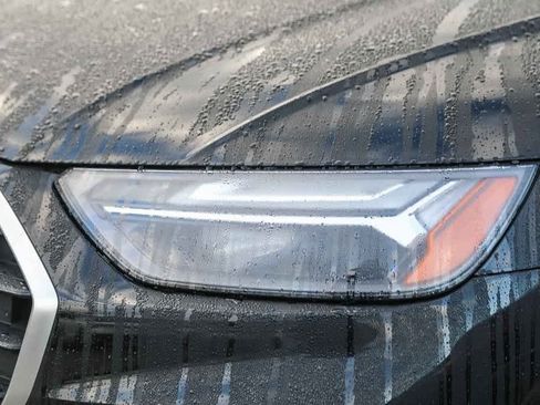 Used 2023 Audi Q5 2.0T Premium w/ Convenience Package image 7