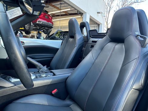 Used 2018 MAZDA MX-5 Miata Grand Touring image 5