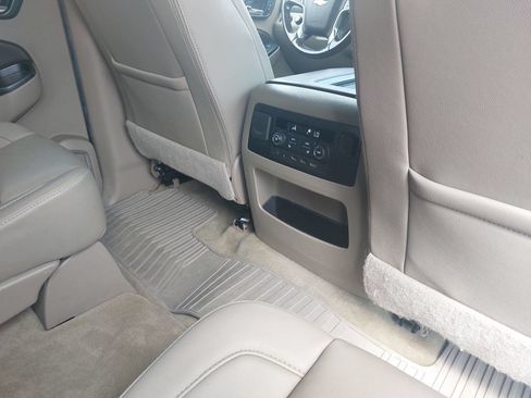 Used 2018 Chevrolet Tahoe LT w/ LT Signature Package AWD/4WD image 11