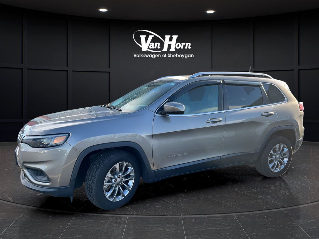 Used 2019 Jeep Cherokee Latitude Plus w/ Comfort/Convenience Group FWD image 3