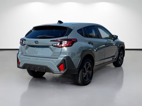 Used 2025 Subaru Crosstrek 2.0i image 3