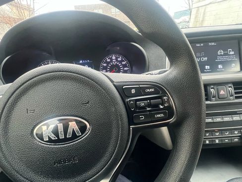 Used 2018 Kia Optima LX w/ 17" Alloy Wheels Package image 20