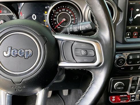 Used 2021 Jeep Wrangler Unlimited Rubicon image 11