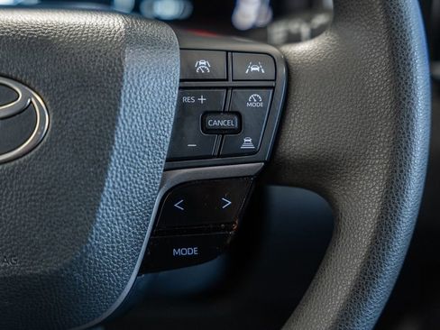 Used 2025 Toyota Camry LE image 25