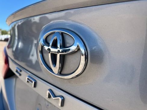 Used 2019 Toyota Camry SE w/ Audio Package FWD image 13