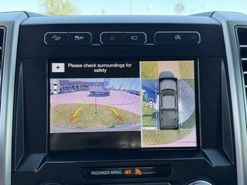 Used 2019 Ford F150 Platinum w/ Equipment Group 701A Luxury image 17