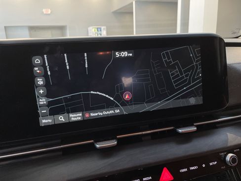 Used 2023 Kia Carnival SX image 29