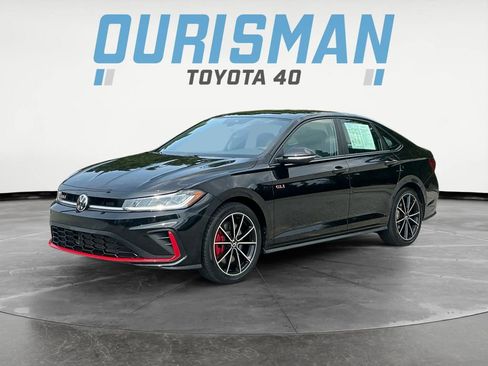 Used 2025 Volkswagen Jetta GLI Autobahn FWD image 3