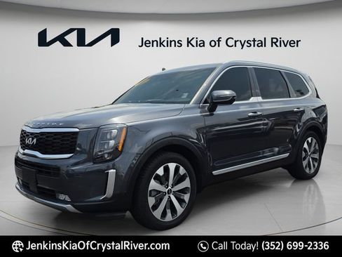 Used 2022 Kia Telluride SX w/ Towing Package FWD image 14