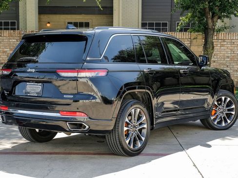 Used 2022 Jeep Grand Cherokee Overland image 16
