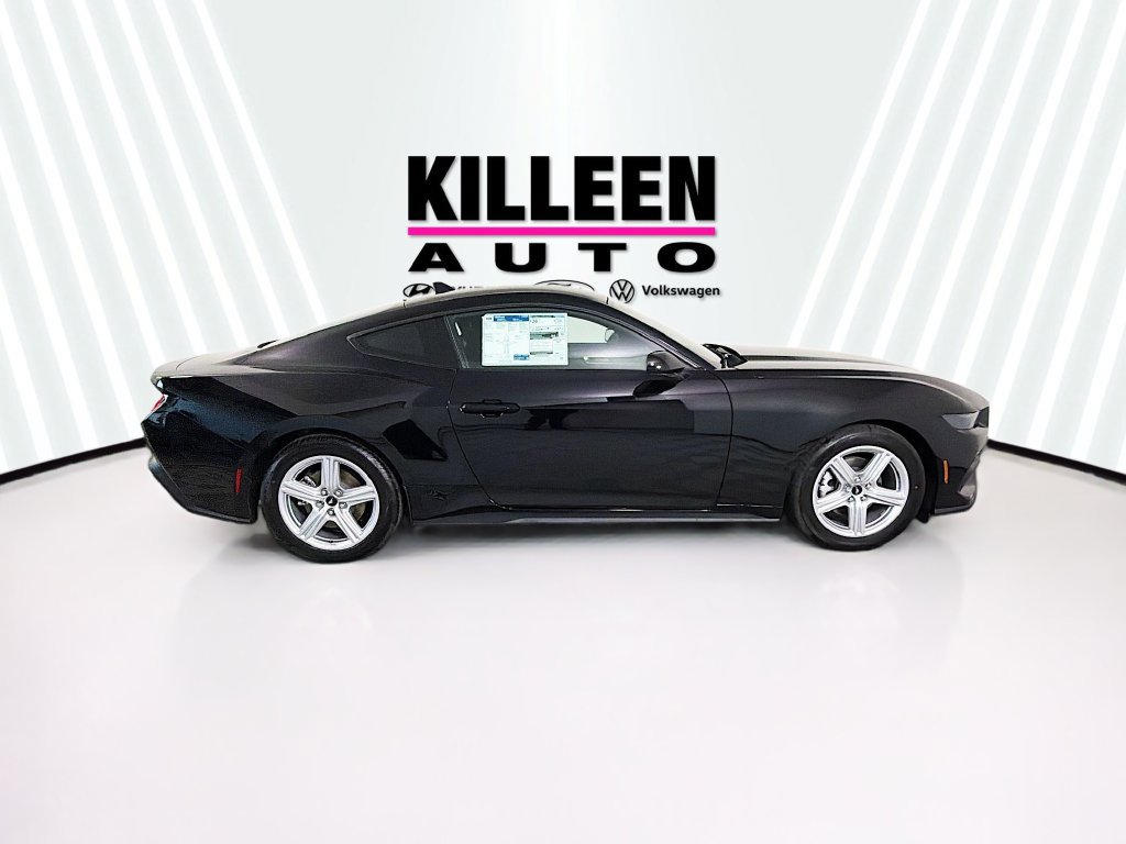 Certified 2026 Ford Mustang Coupe RWD image 8