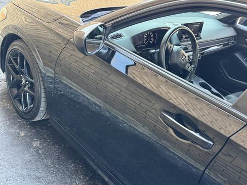 Used 2024 Honda Civic Sport image 14