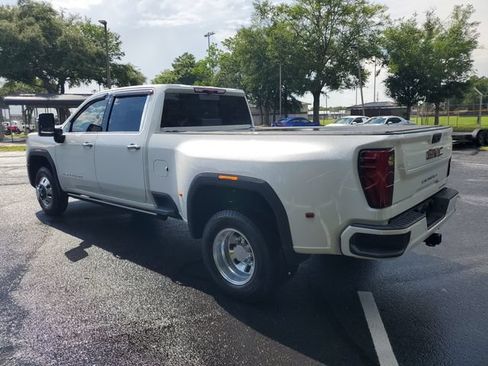 Used 2024 GMC Sierra 3500 Denali w/ Denali Reserve Package AWD/4WD image 3