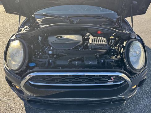 Used 2017 MINI Cooper Clubman S image 18
