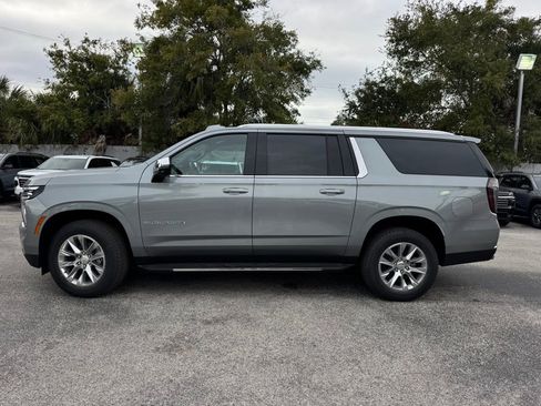 New 2026 Chevrolet Suburban Premier w/ Sun And Tow Package RWD image 5
