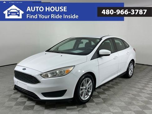 Used 2018 Ford Focus SE image 1