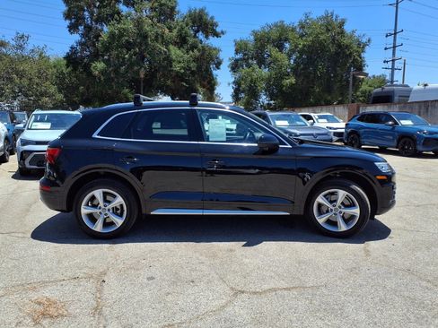 Used 2020 Audi Q5 2.0T Premium w/ Convenience Package AWD/4WD image 3