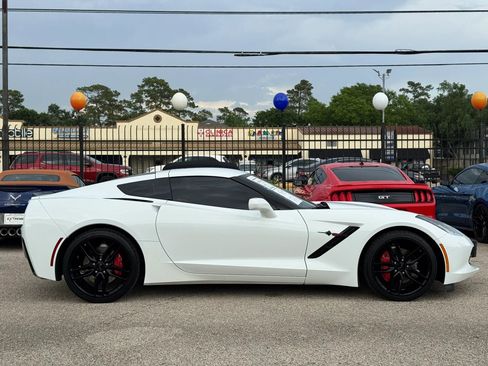 Used 2019 Chevrolet Corvette Stingray Coupe w/ Carbon Flash Badge Package RWD image 11