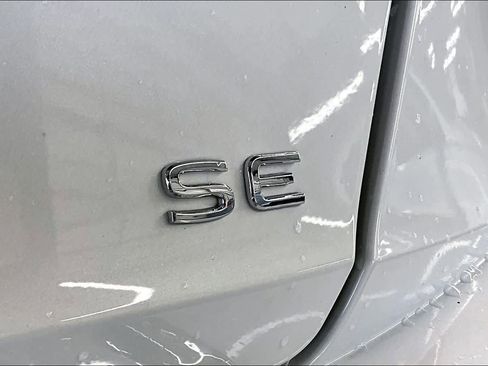 New 2026 Volkswagen Jetta SE image 24