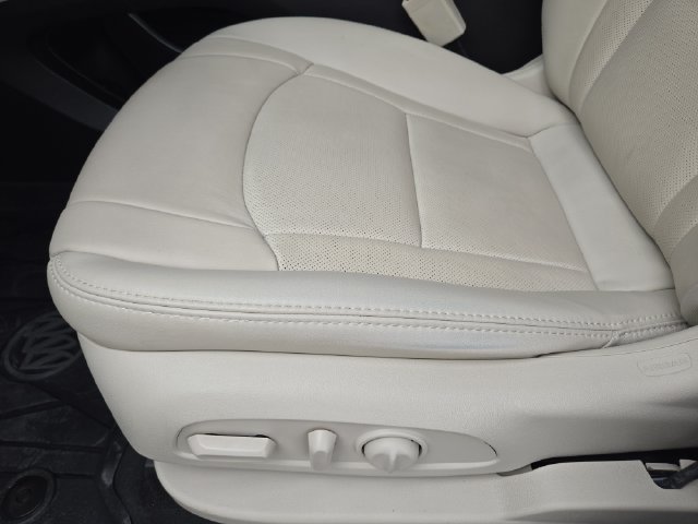 Used 2023 Buick Enclave Essence w/ LPO, Floor Liner Package FWD image 23