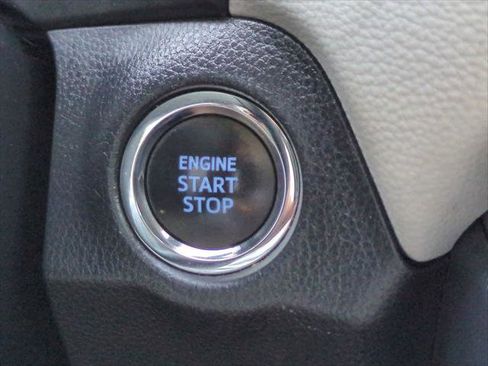 Certified 2019 Toyota RAV4 XLE image 25