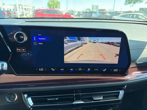 New 2026 Chevrolet Traverse Z71 AWD/4WD image 31