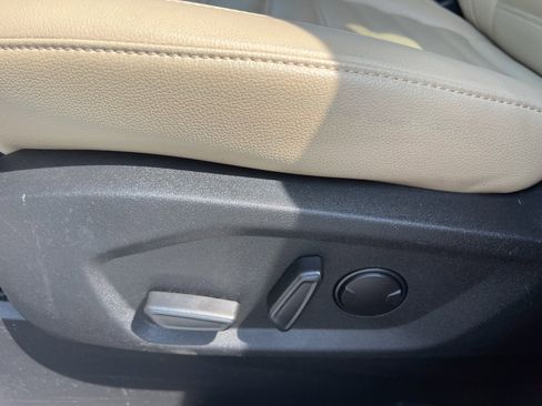 Used 2023 Ford Edge SEL w/ Convenience Package image 13