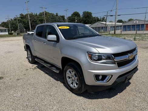 Used 2017 Chevrolet Colorado LT w/ LT Convenience Package AWD/4WD image 6