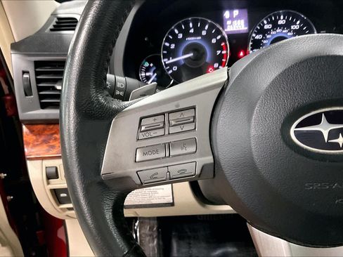 Used 2011 Subaru Outback 2.5i Limited AWD/4WD image 23