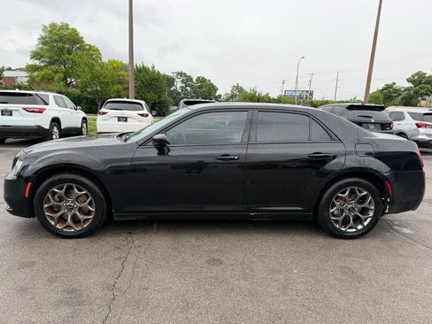 Used 2015 Chrysler 300 S AWD/4WD image 6