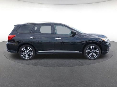 Used 2020 Nissan Pathfinder Platinum image 8