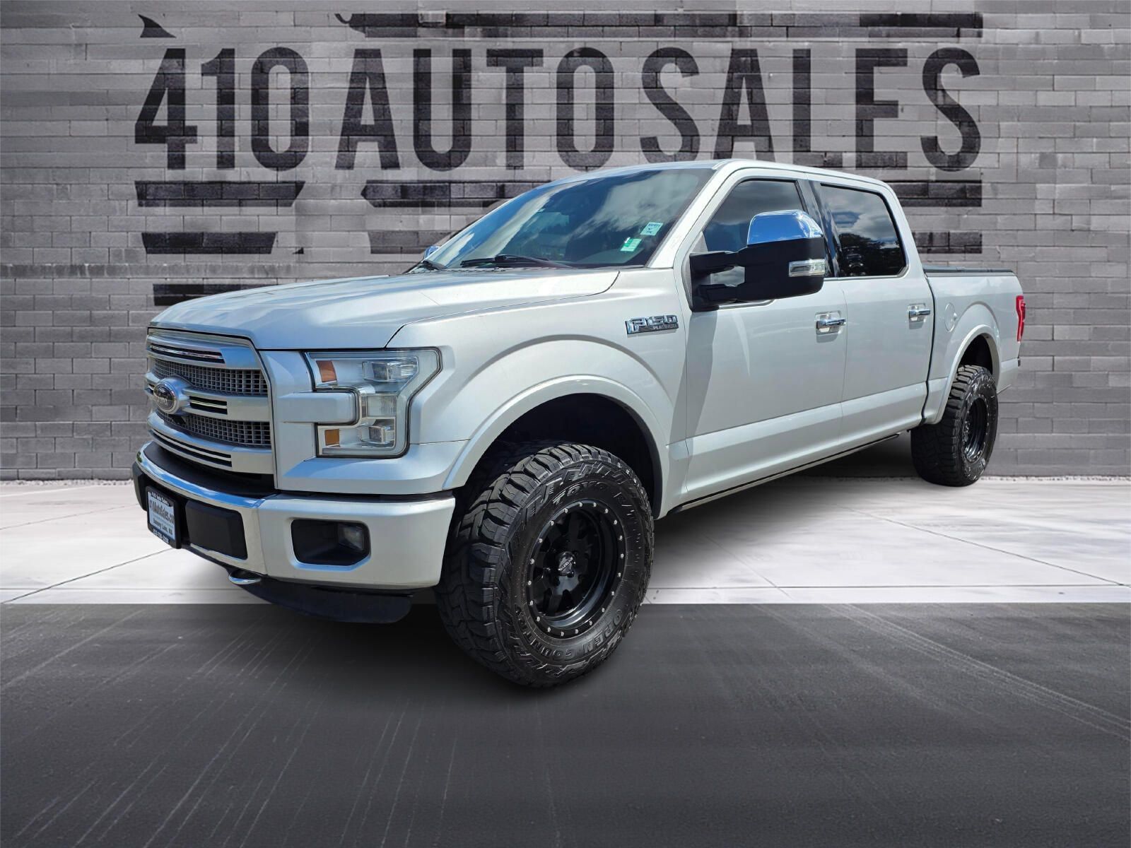 Used 2015 Ford F150 Platinum w/ Max Trailer Tow Package AWD/4WD image 4