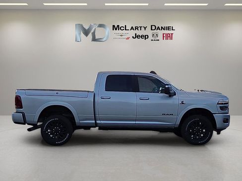 New 2026 RAM 2500 Limited AWD/4WD image 6