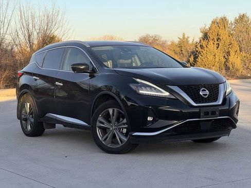 Used 2019 Nissan Murano Platinum w/ Cargo Package image 2