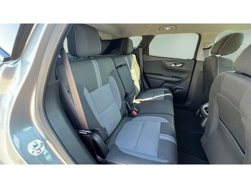 Certified 2025 Chevrolet Blazer LT w/ Convenience Package AWD/4WD image 31