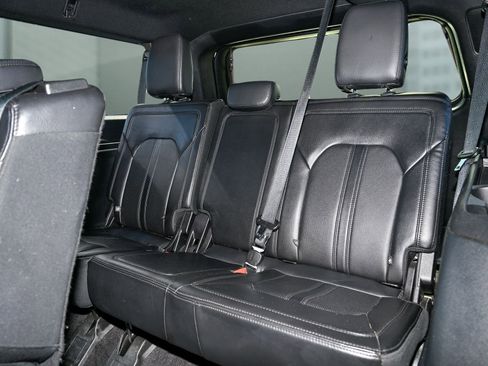 Used 2021 Ford Expedition Max Limited image 8