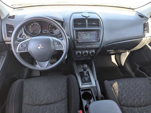 Used 2021 Mitsubishi Outlander Sport ES FWD image 28