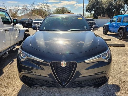 Used 2020 Alfa Romeo Stelvio Ti Sport image 2