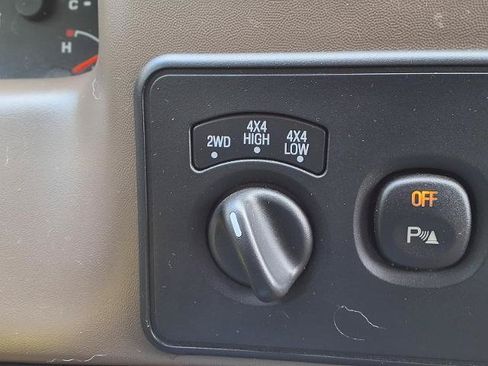 Used 2003 Ford F250 XL AWD/4WD image 13
